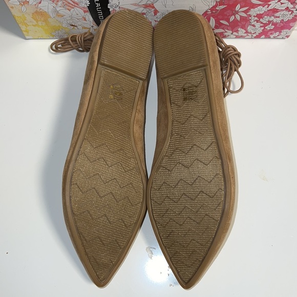 NIB CHINESE LAUNDRY Endless Summer Flat lace up - Picture 3 of 8